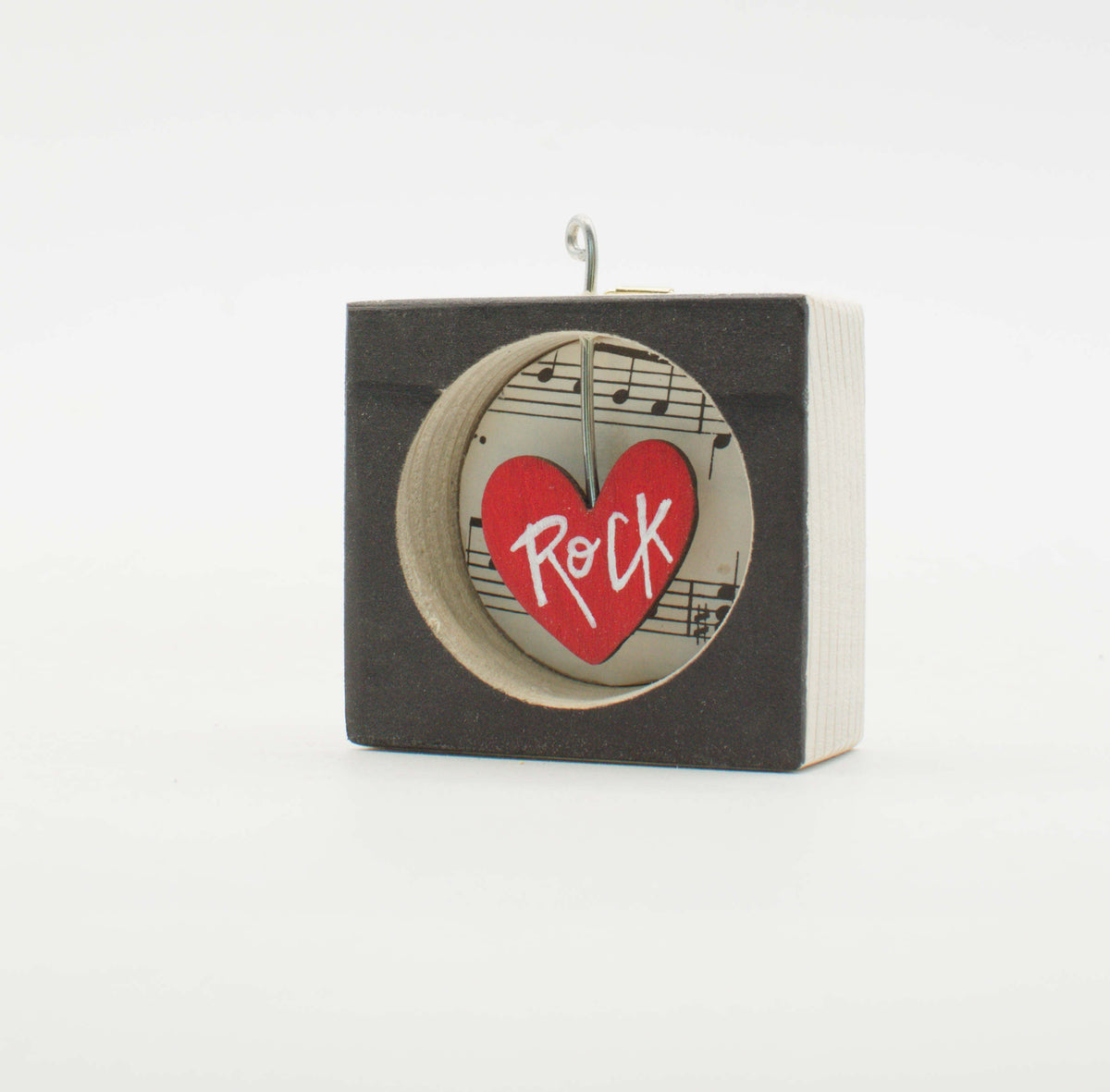 Quadro artigianale in legno nero con cuore rosso e scritta rock ideale come piccoli quadri artigianali da appendere