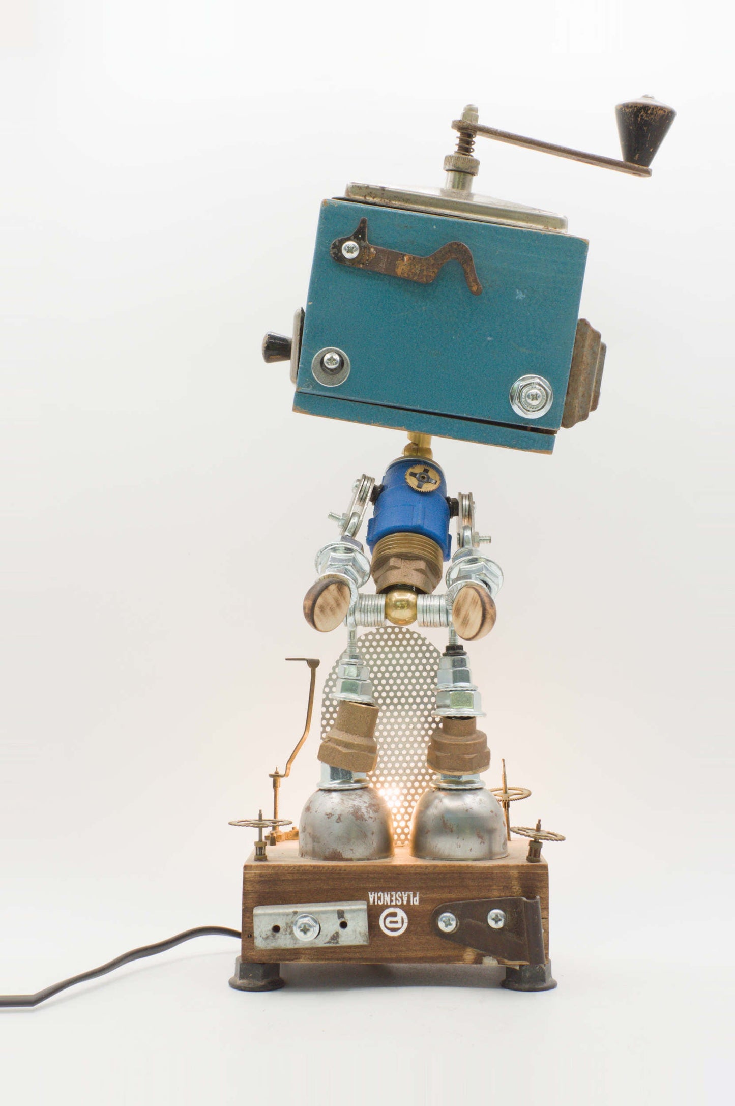 Lampada Robot Blender in Metallo Riciclato – Fatta a Mano