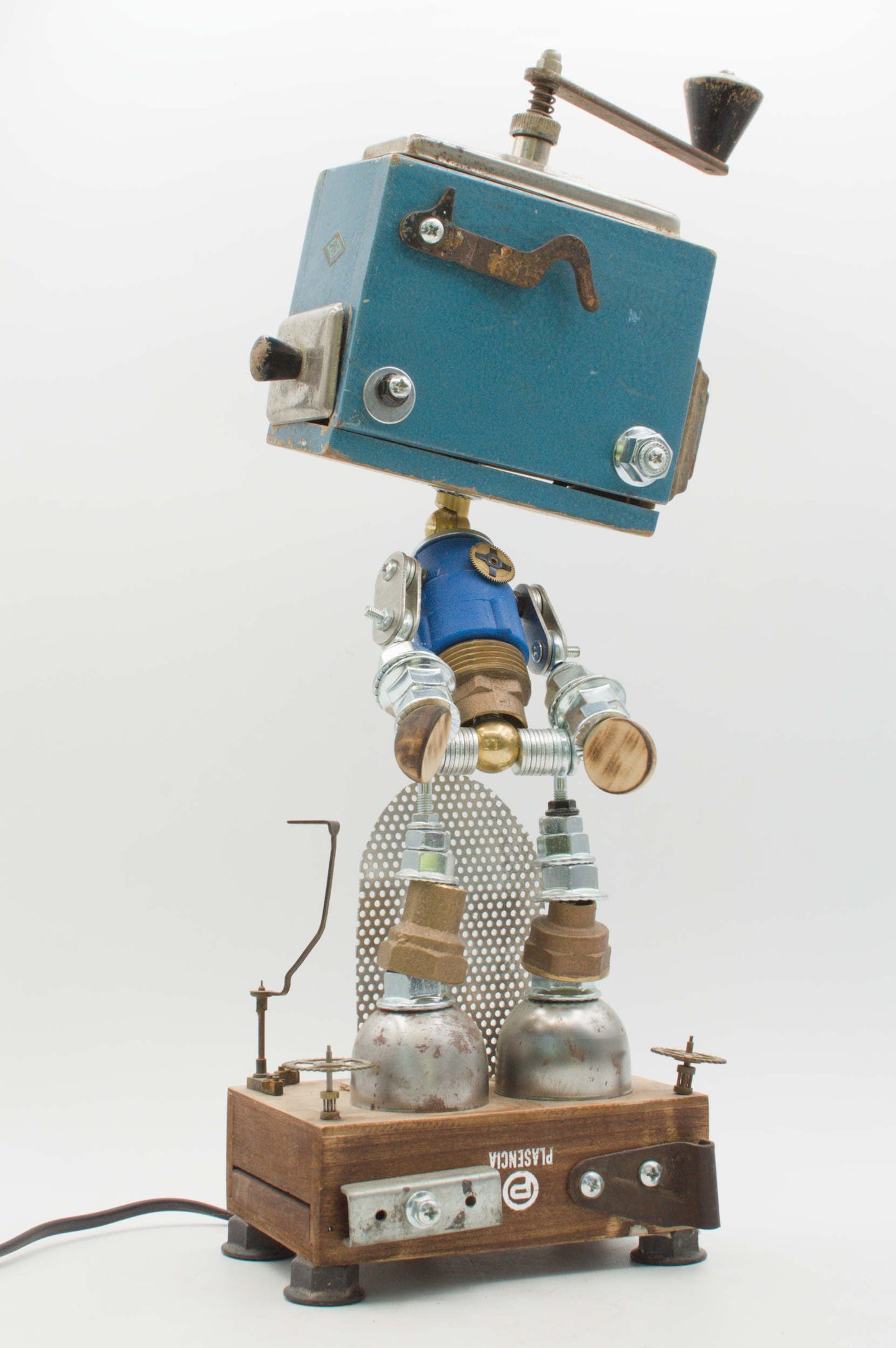 Lampada Robot Blender in Metallo Riciclato – Fatta a Mano