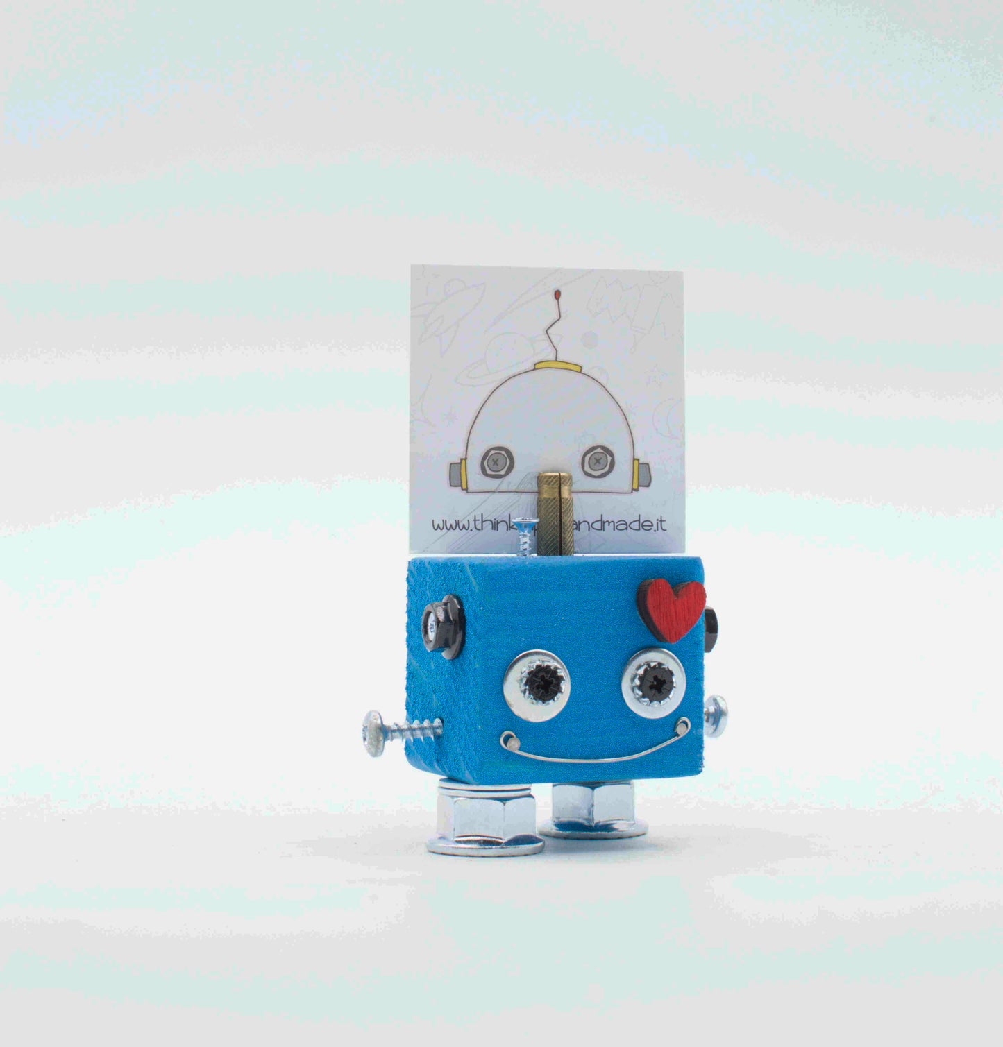 Porta foto da tavolo robot in azzurro chiaro stampato in 3d con occhi mobili cuore rosa e dettagli metallici