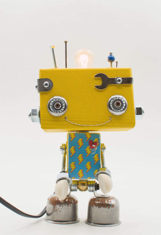 Lampada da tavolo robot beat in legno giallo con occhi metallici e torso blu a lampada da comodino fatta a mano