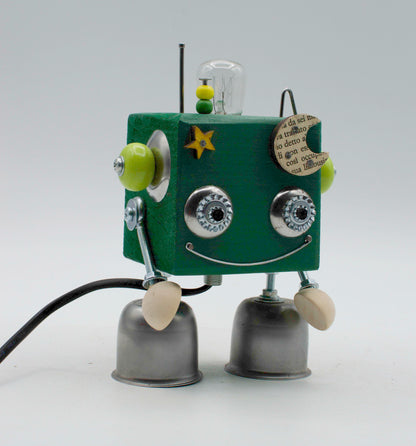 Graziosa lampada creata robot lampada cubot verde scuro con dettagli lime e gambe a campanella fatta a mano