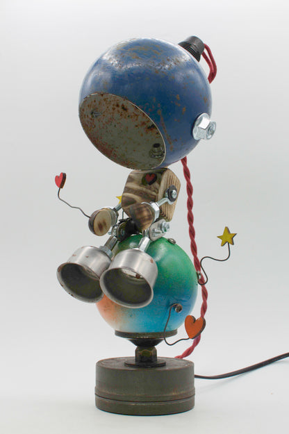 Robot lampada da tavolo stile romantico blu e verde a forma di globo con braccia metalliche e dettagli a cuore fatta a mano