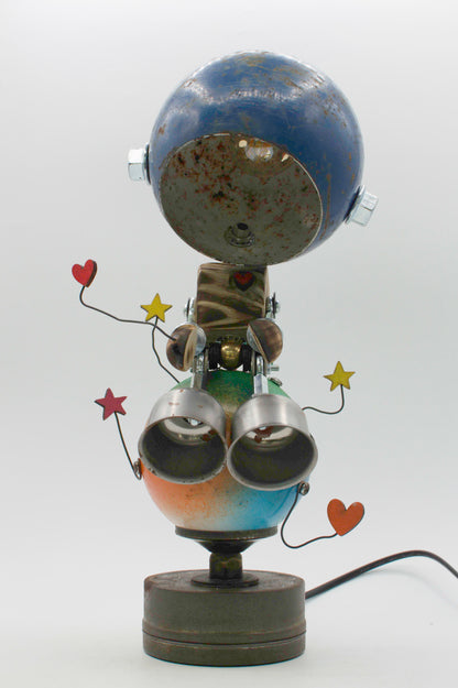 Lampada da tavolo robot blu metallico fatta a mano con decorazioni a stella e cuore in stile romantico